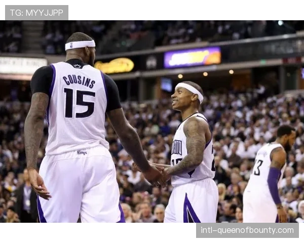 -斯莫林零封表现获赞,罗马后防老将成更衣室稳定器- -斯莫林零封表现获赞,罗马后防老将成更衣室稳定器-