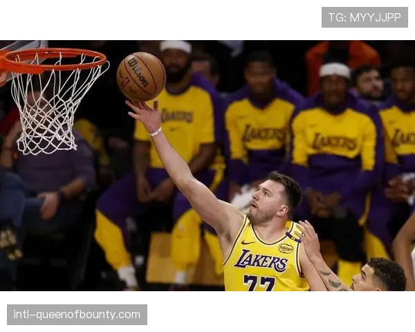 东契奇46分里程碑之夜湖人胜公牛，西部第五席位进一步稳固